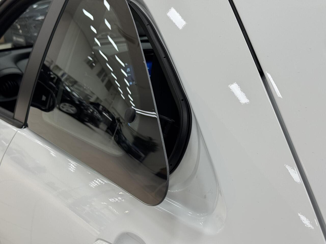 Toyota AYGO X Hybrid 115 play