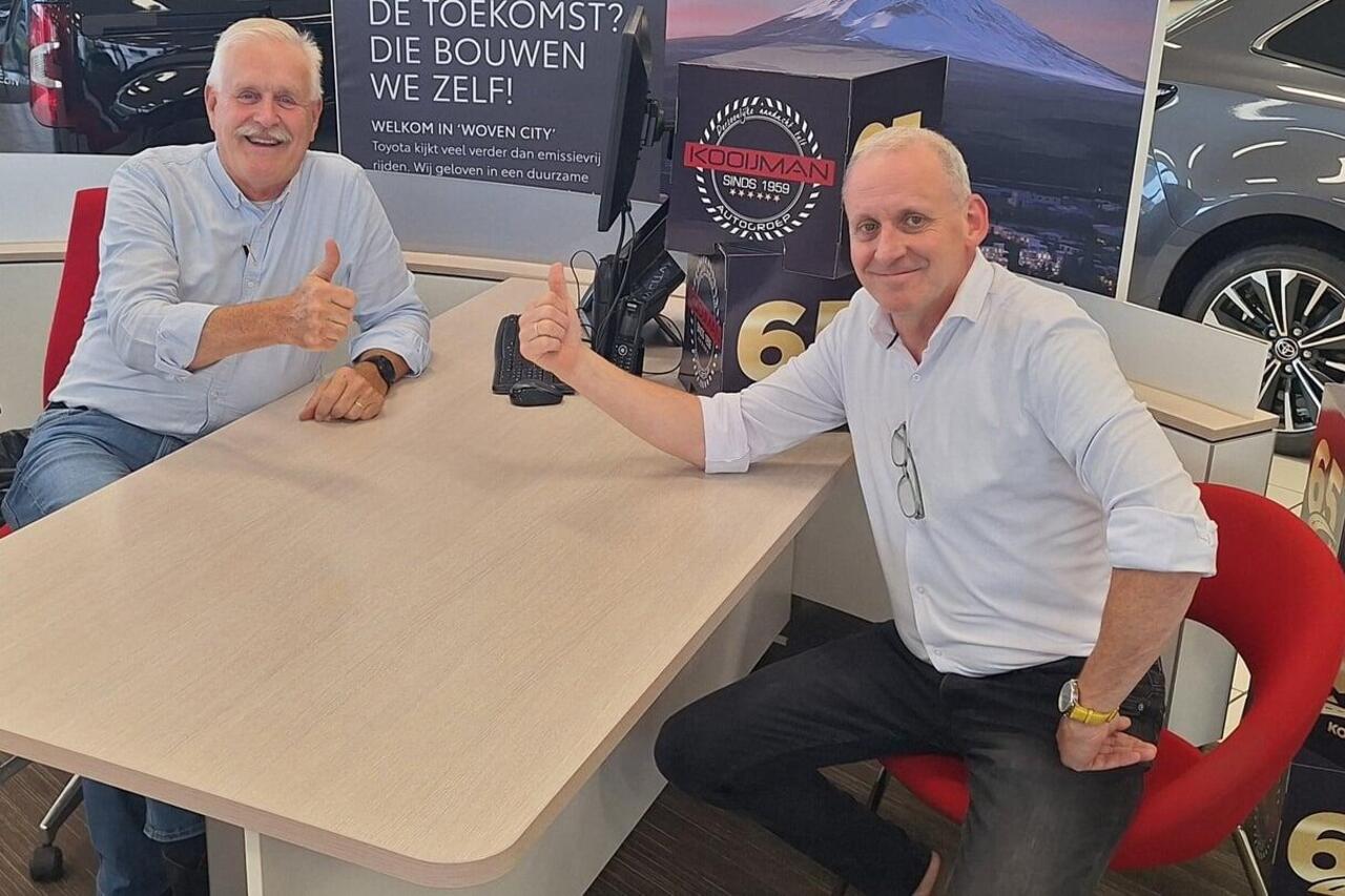 Toyota AYGO X 1.0 VVT-i MT Play Zwart - Apple Carplay - Android Auto - Adaptive cruise control