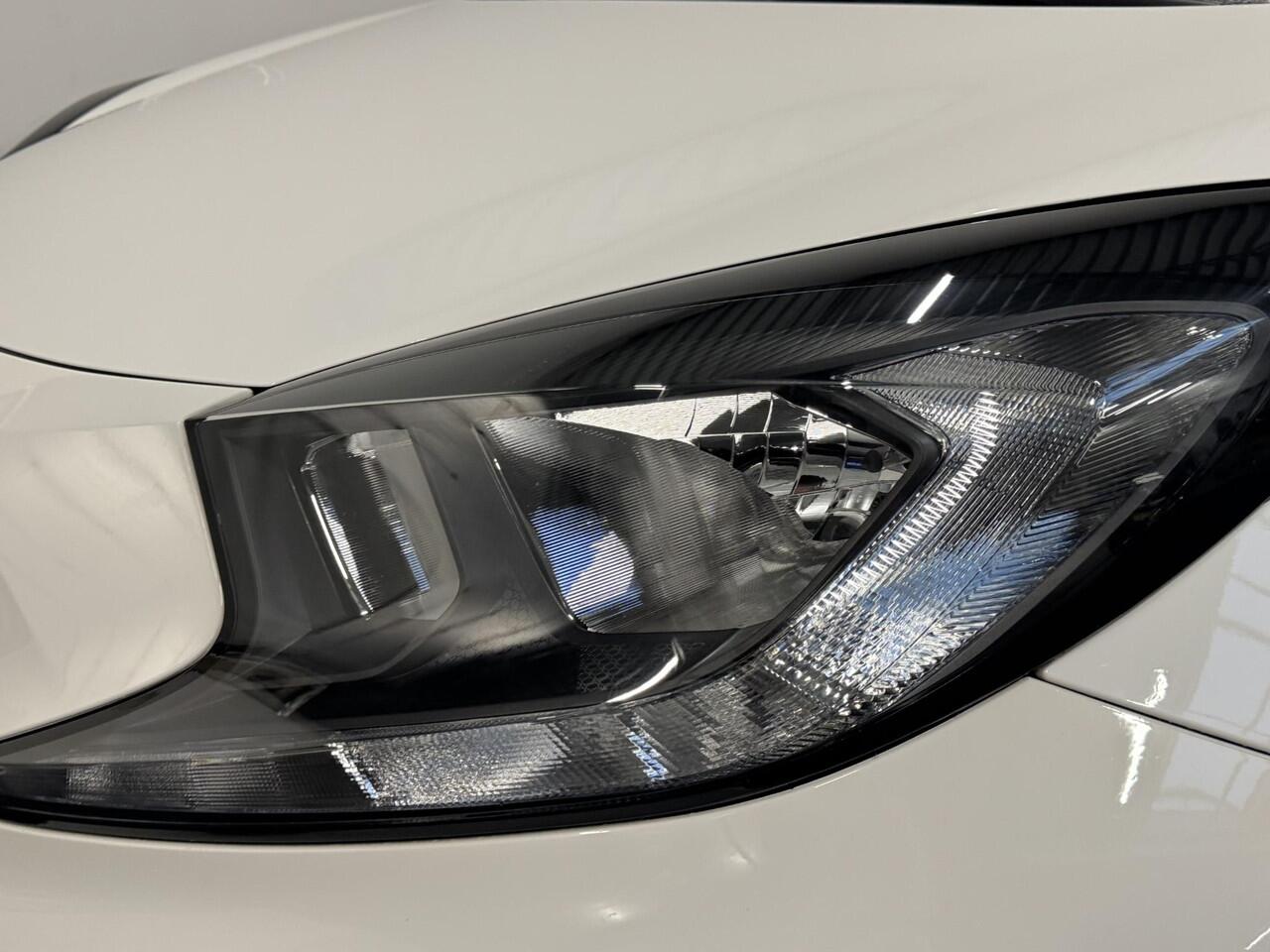 Toyota AYGO X 1.0 VVT-i Automaat Pulse | DEMO ! | Navigatie Apple Carplay/Android Auto Camera 17" Lichtmetalen Velgen Climate Control Adaptive Cruise Control Two Tone