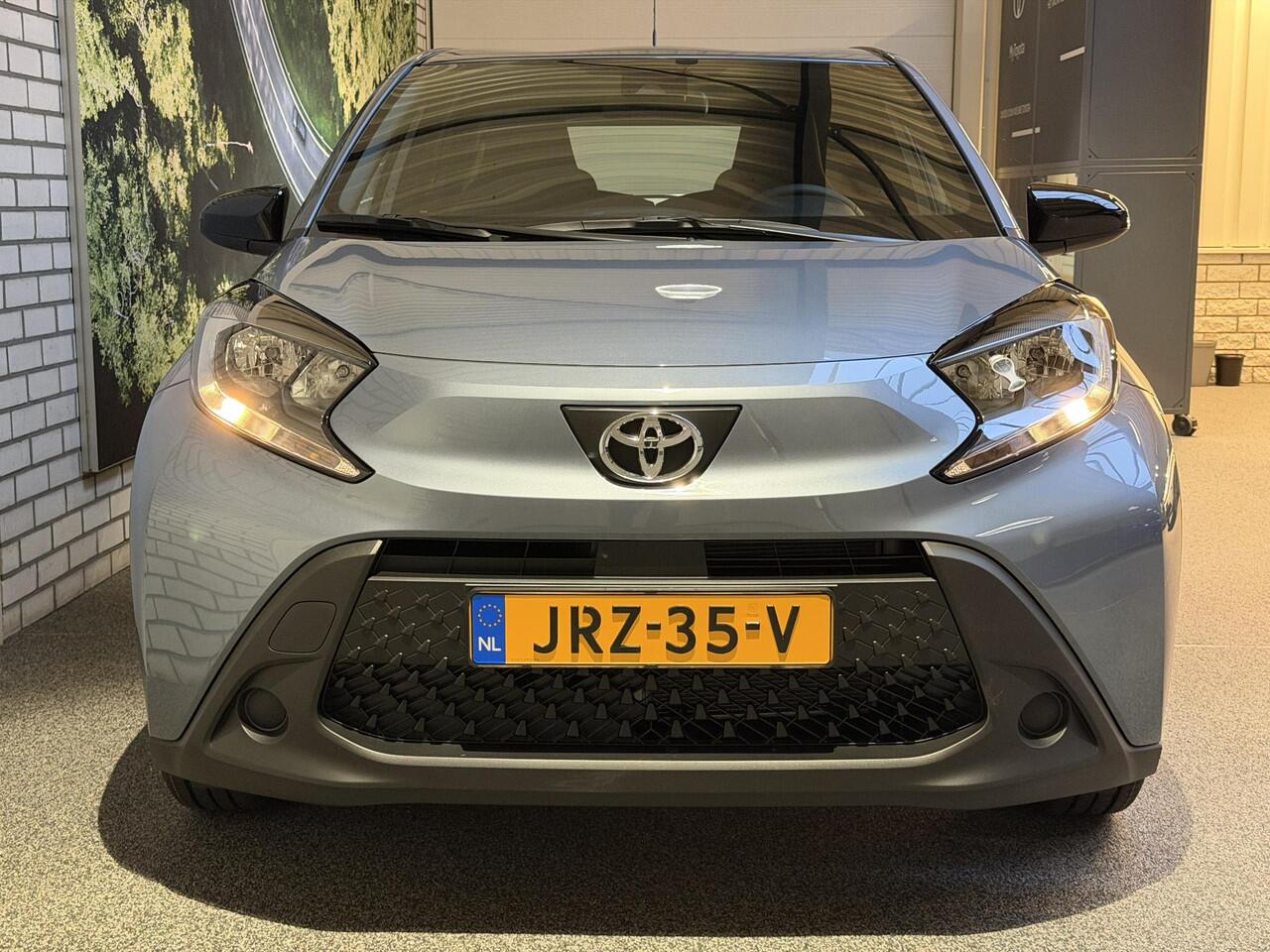 Toyota AYGO X 1.0 VVT-i MT Play