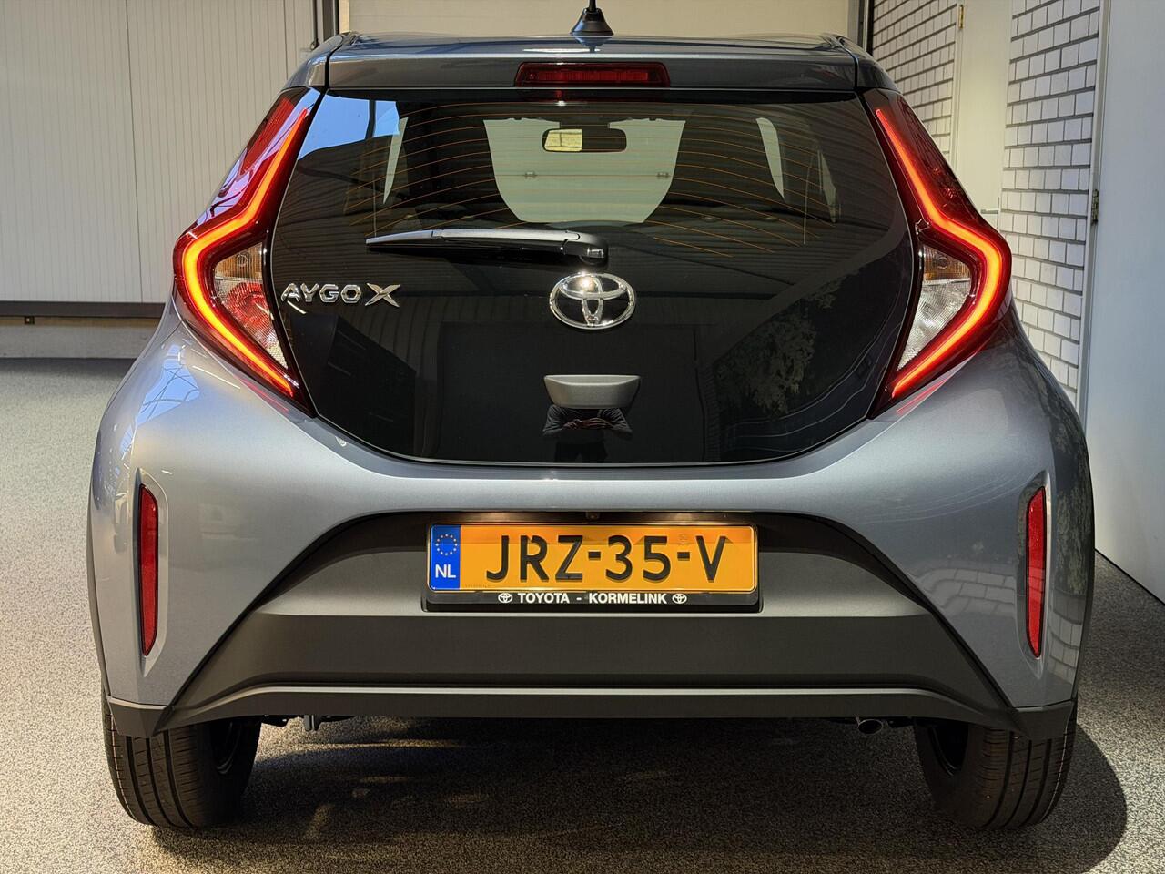 Toyota AYGO X 1.0 VVT-i MT Play