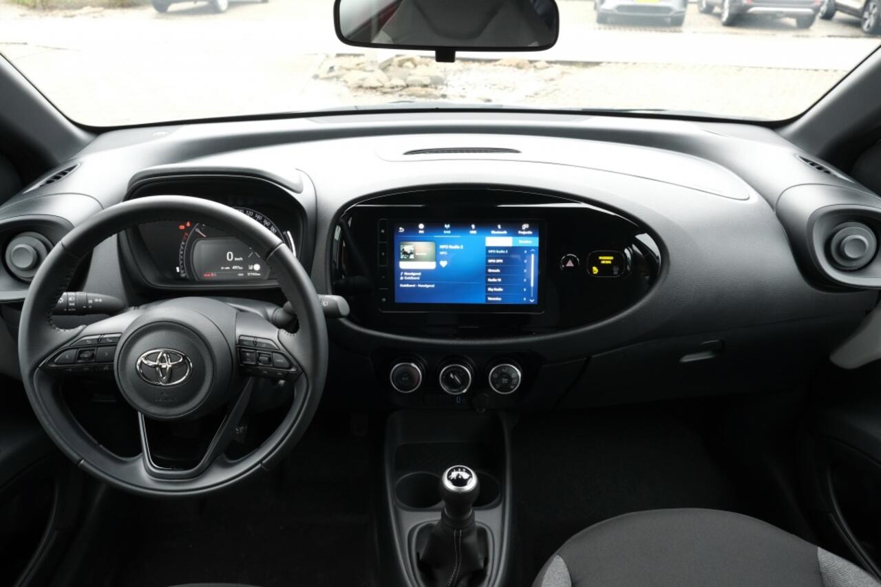 Toyota AYGO X 1.0 VVT-i MT Play | Apple Carplay / Android auto | Achteruitrijc