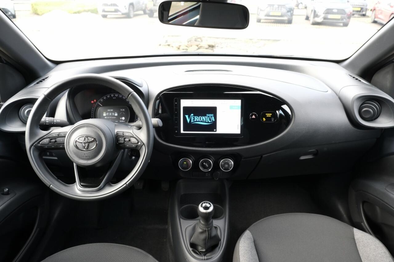 Toyota AYGO X 1.0 VVT-i MT Play | Achteruitrijcamera | Apple Carplay / Android