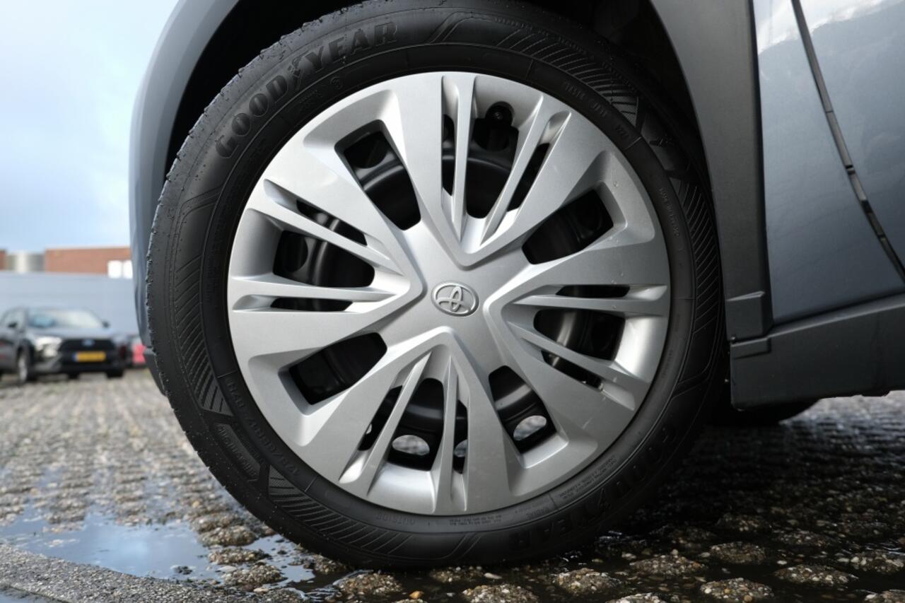 Toyota AYGO X 1.0 VVT-i MT Play | Achteruitrijcamera | Apple Carplay / Android