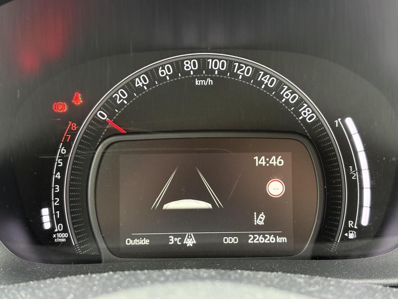 Toyota AYGO X 1.0 VVT-i MT Play **ADAPTIEF CRUISECONTROL/ AIRCO/ DAB**