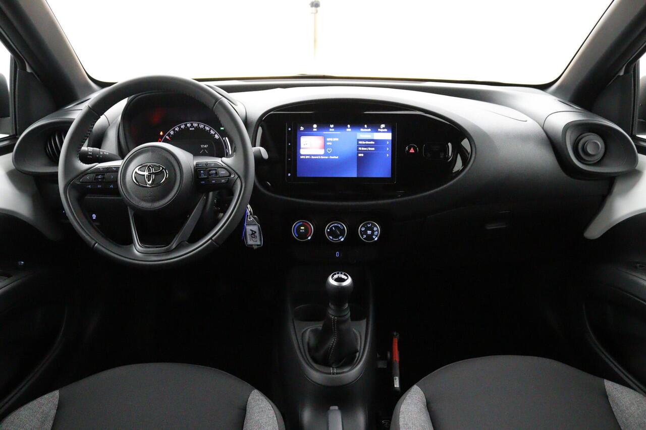 Toyota AYGO X 1.0 VVT-i MT Play | Apple Carplay & Android Auto | Adaptieve Cruise control | Airco |