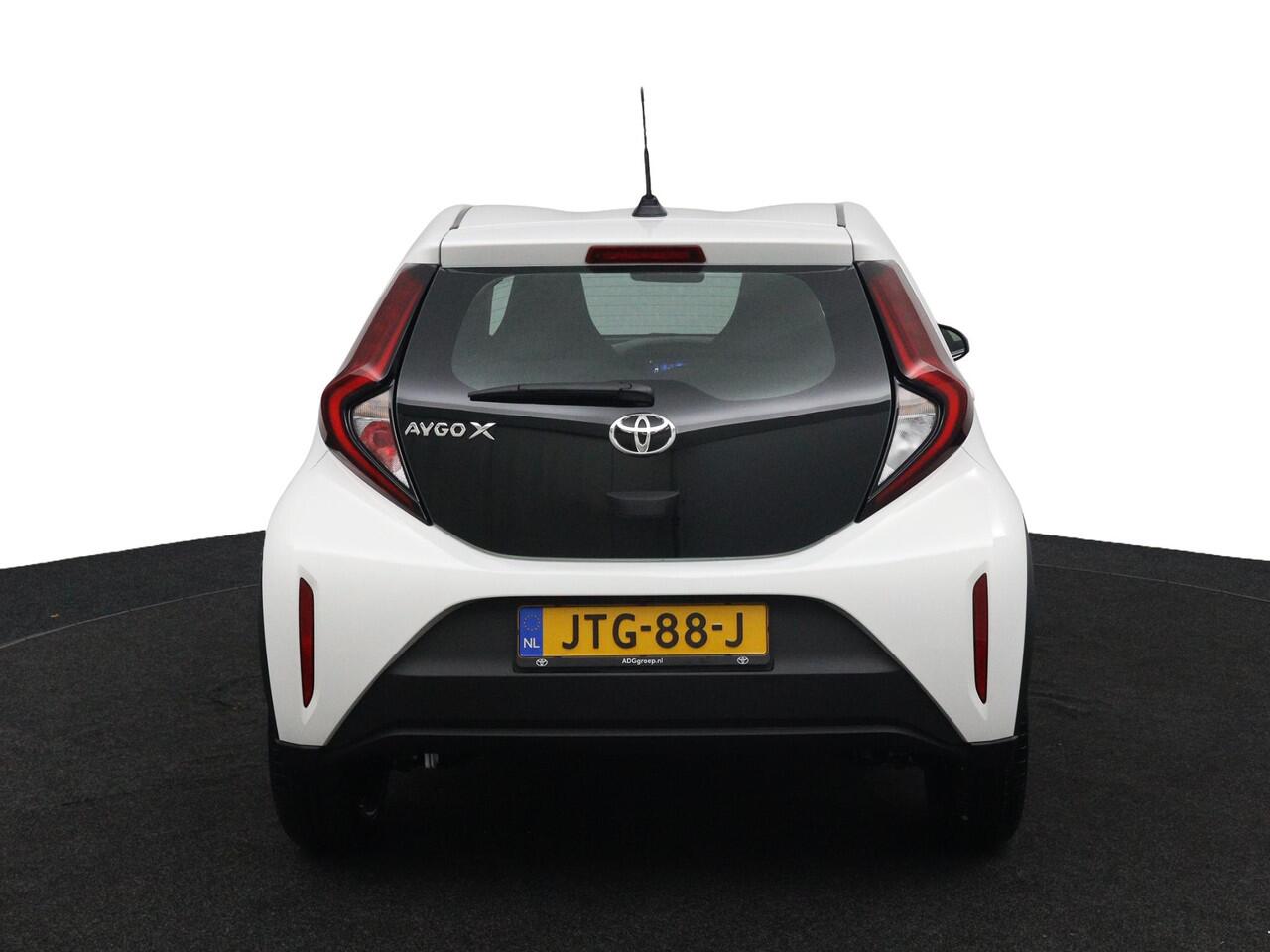 Toyota AYGO X 1.0 VVT-i MT Play | Apple Carplay & Android Auto | Adaptieve Cruise control | Airco |