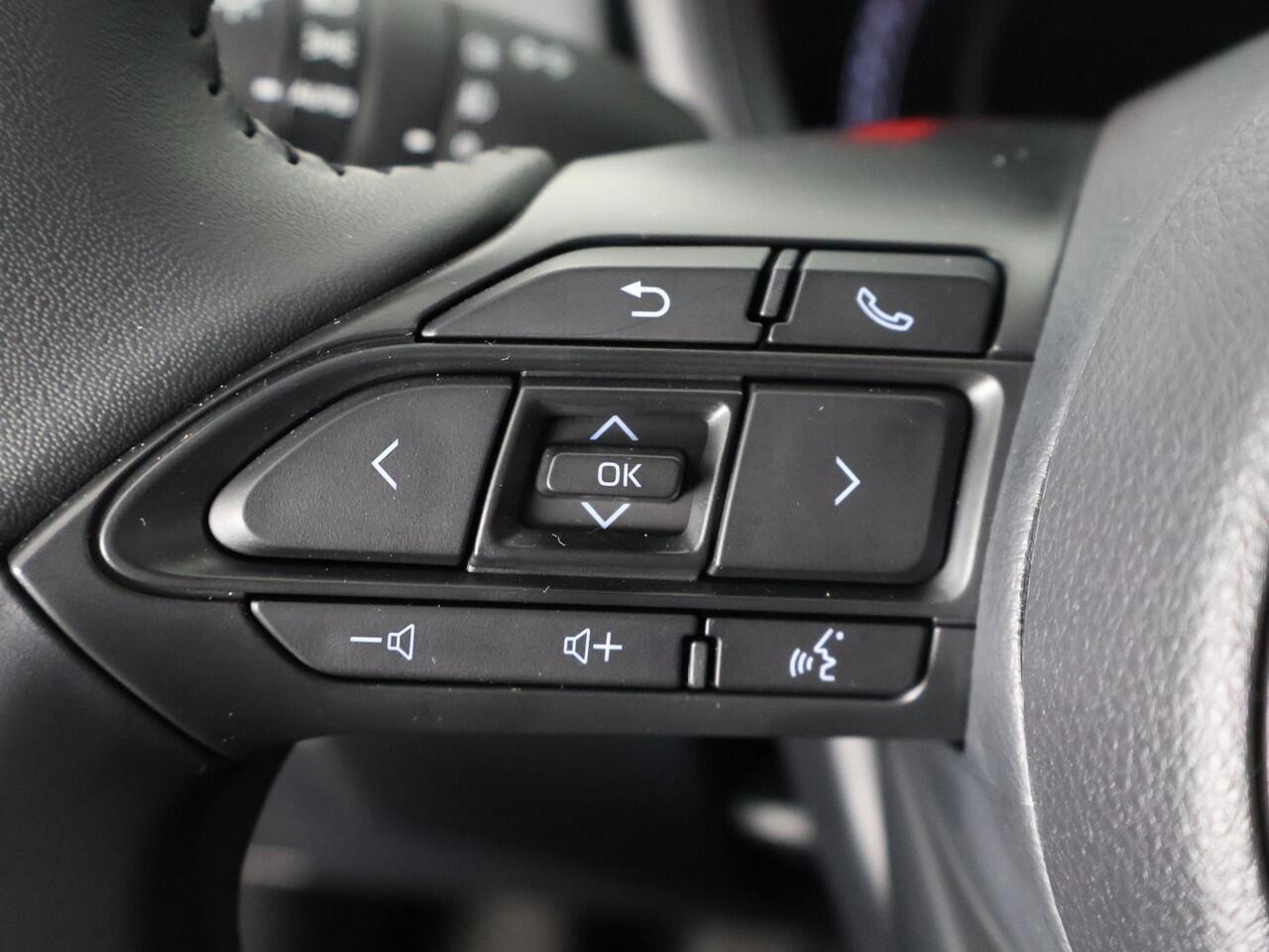 Toyota AYGO X 1.0 VVT-i MT Pulse Bi-Tone | Apple Carplay & AndroidAUTO | Stoelverwarming | Camera |