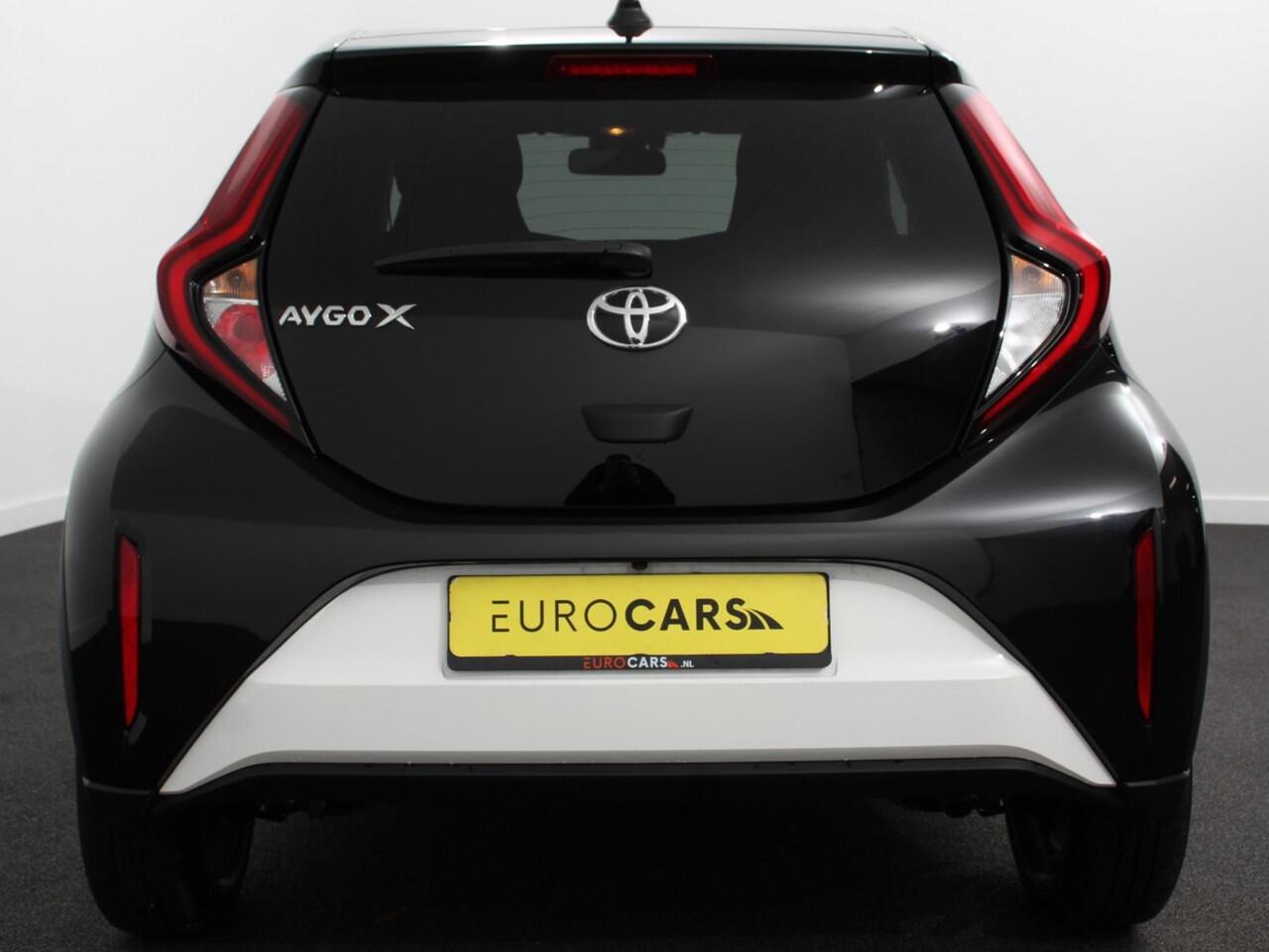 Toyota AYGO X 1.0 VVT-i S-CVT Automaat Trend | Navigatie | Apple Carplay/Android Auto | Climate Control | Cruise Control Adaptive | 17"Lichtmetalen velgen | Camera
