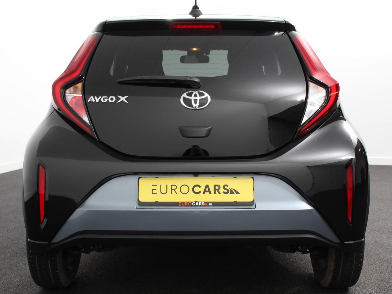 Toyota AYGO X 1.0 VVT-i S-CVT Automaat Trend | Navigatie | Apple Carplay/Android Auto | Climate Control | Cruise Control Adaptive | 17"Lichtmetalen velgen | Camera