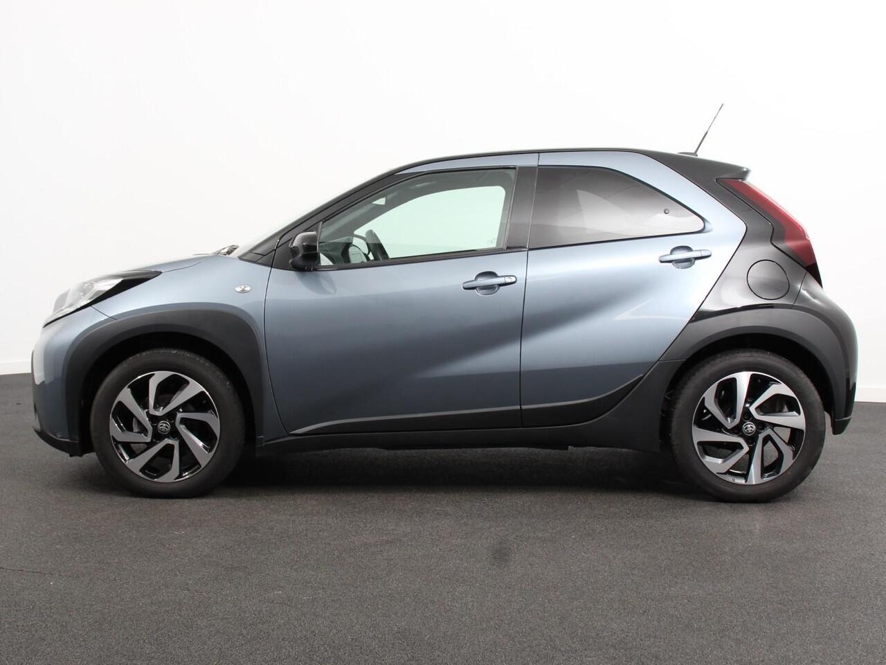 Toyota AYGO X 1.0 VVT-i S-CVT Automaat Trend | Navigatie | Apple Carplay/Android Auto | Climate Control | Cruise Control Adaptive | 17"Lichtmetalen velgen | Camera