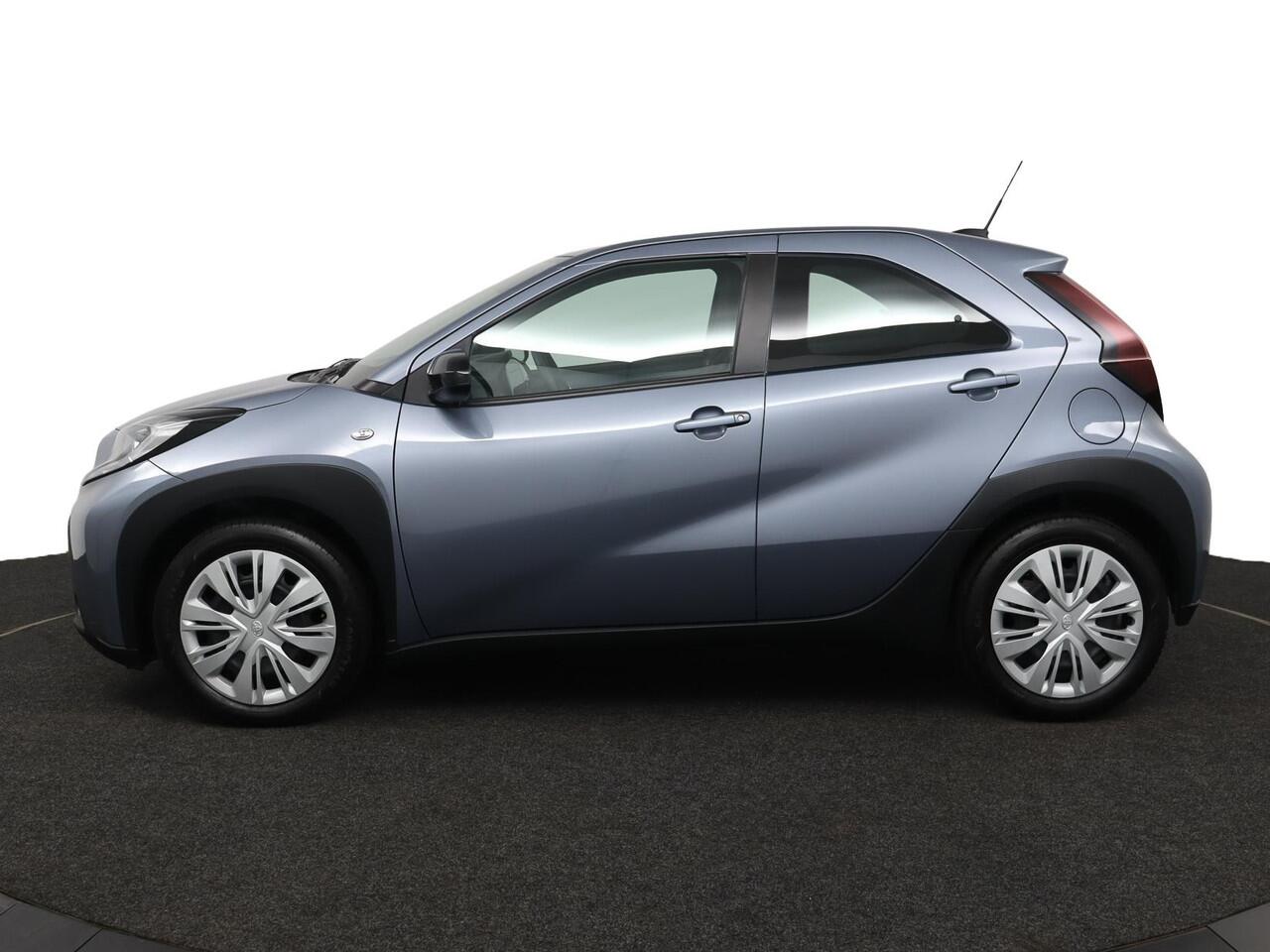 Toyota AYGO X 1.0 VVT-i MT Play | Adaptive Cruise Control | Airco | Achteruitrijcamera | Apple Carplay | Android Auto |