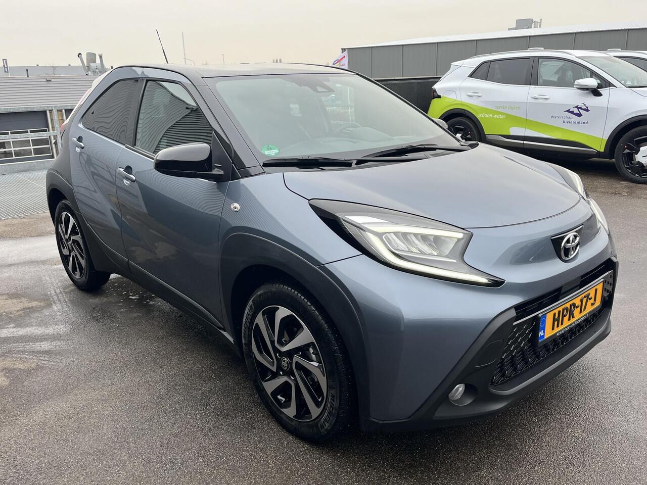 Toyota AYGO X 1.0 VVT-i S-CVT Pulse Automaat, NL-auto! Apple Carplay en/of Android auto Navigatie, LMV, LED, Privacy glass, Adaptieve cruise control