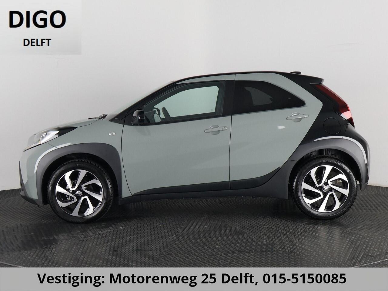 Toyota AYGO X 1.0 VVT-i PULSE PACK BI-TONE GARANTIE 3-2035! CARPLAY NAVI.STOELVERWARMING. ADAPTIVE CRUISE CONTROLL