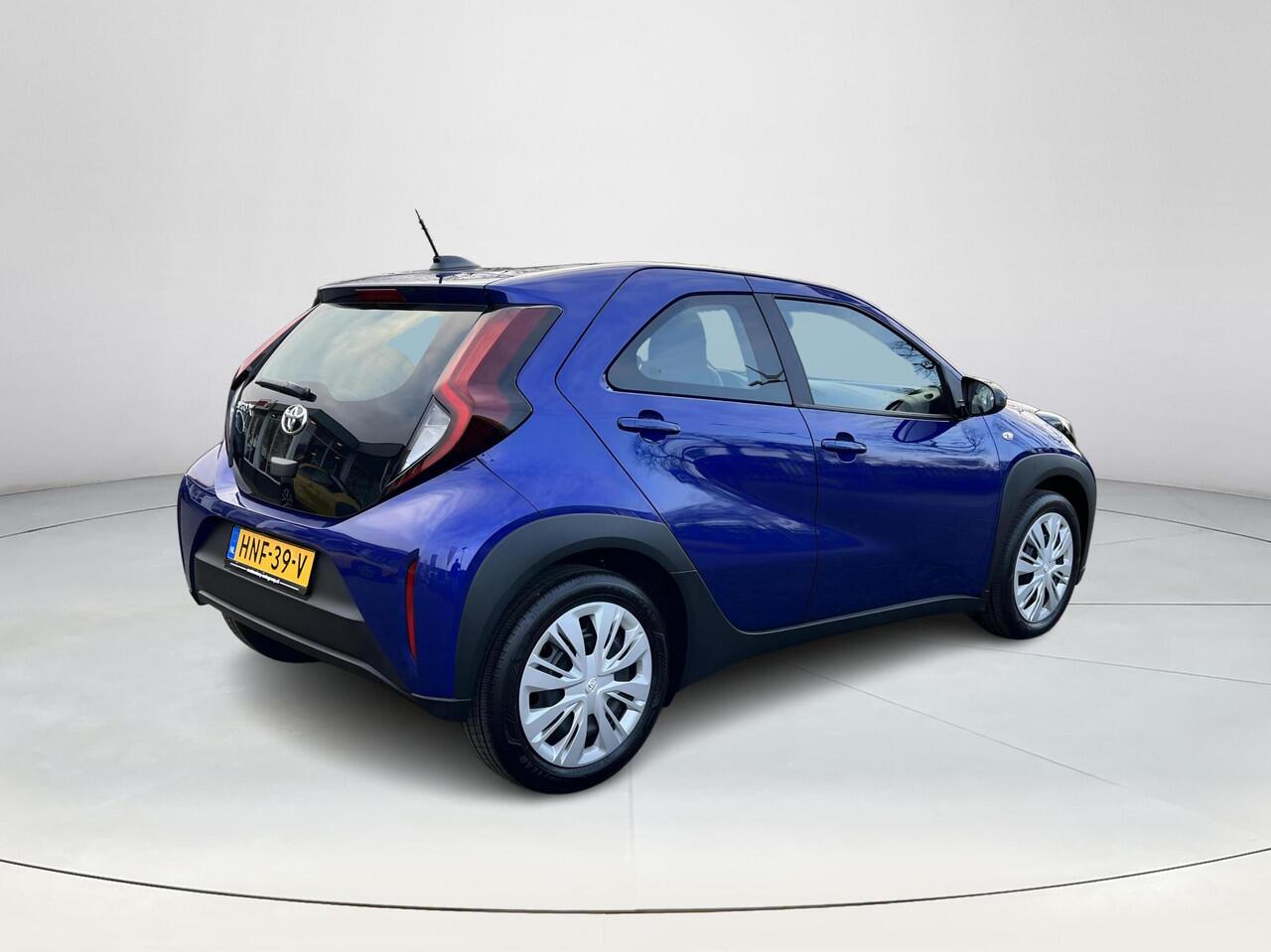 Toyota AYGO X 1.0 VVT-i MT Play | Carplay | Airconditioning | Parkeercamera | Adaptive cruise control |