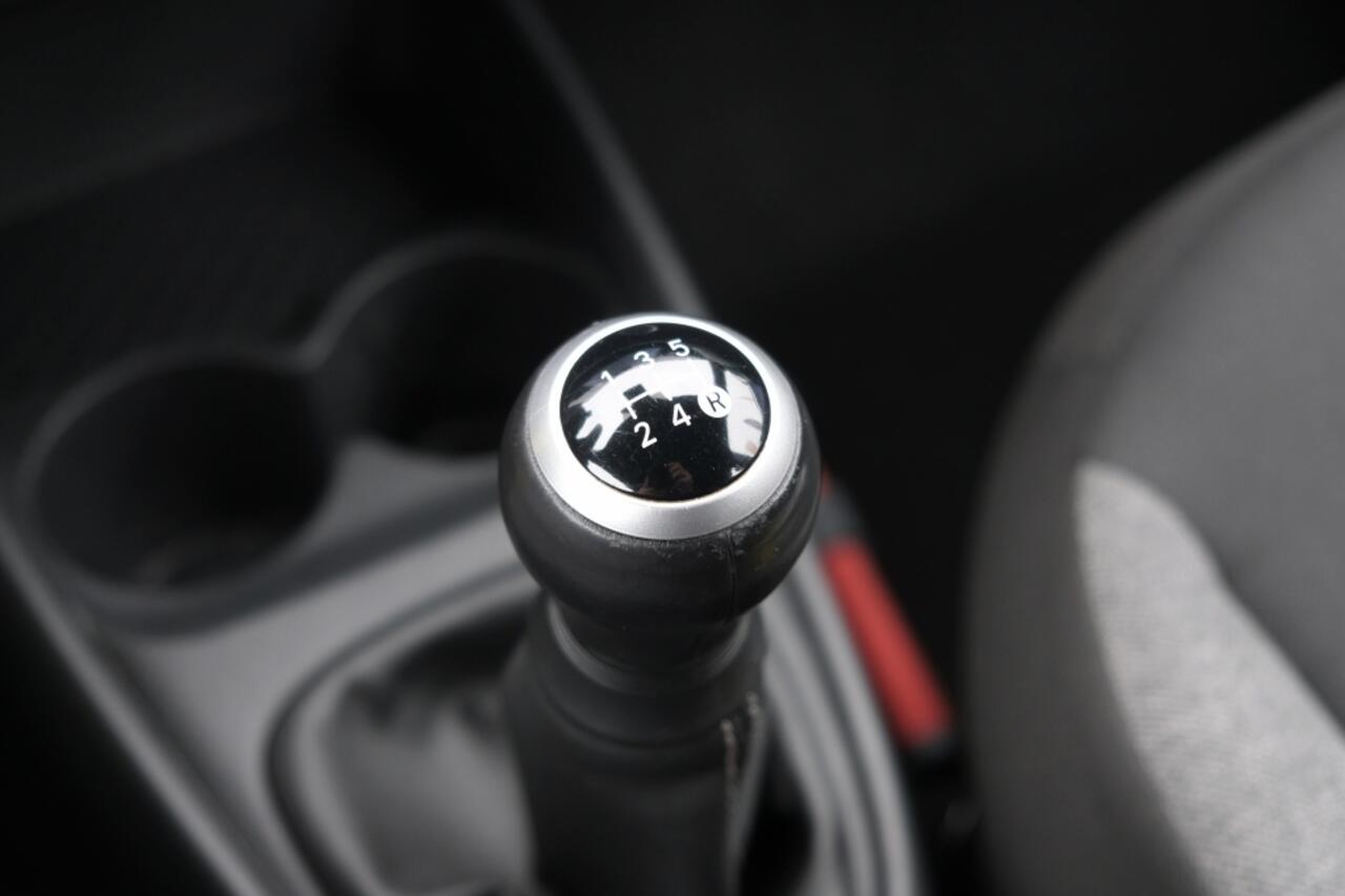 Toyota AYGO X 1.0 VVT-i 72PK MT Play | Achteruitrijcamera | Buitenspiegels ele