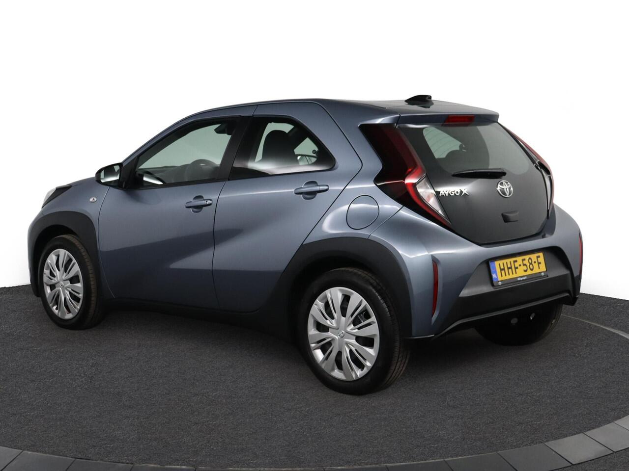 Toyota AYGO X 1.0 VVT-i MT Play | Bij aanschaf van deze auto 1e jaar gratis onderhoud ! |