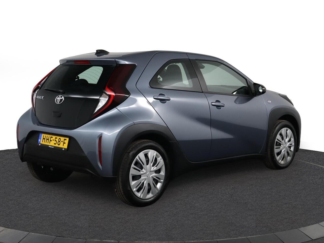 Toyota AYGO X 1.0 VVT-i MT Play | Bij aanschaf van deze auto 1e jaar gratis onderhoud ! |