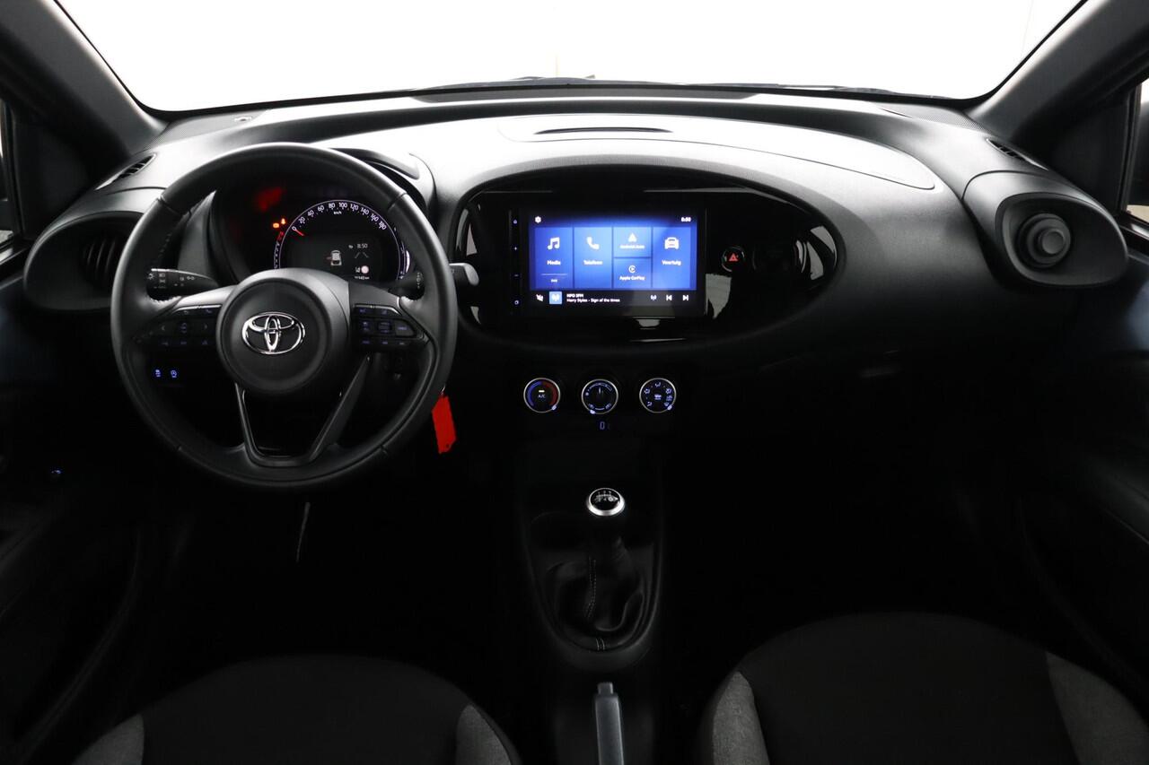 Toyota AYGO X 1.0 VVT-i MT Play | Bij aanschaf van deze auto 1e jaar gratis onderhoud ! |