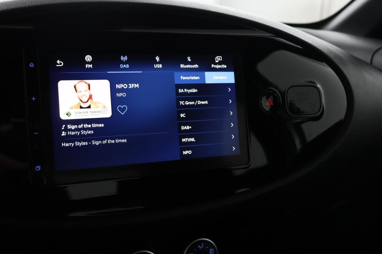 Toyota AYGO X 1.0 VVT-i MT Play | Bij aanschaf van deze auto 1e jaar gratis onderhoud ! |