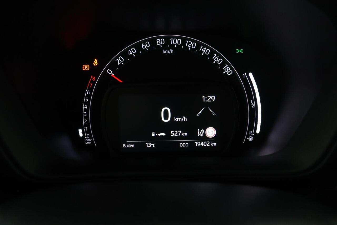 Toyota AYGO X 1.0 VVT-i MT Play | Apple carplay & Android auto | Parkeer camera | Cruise control |