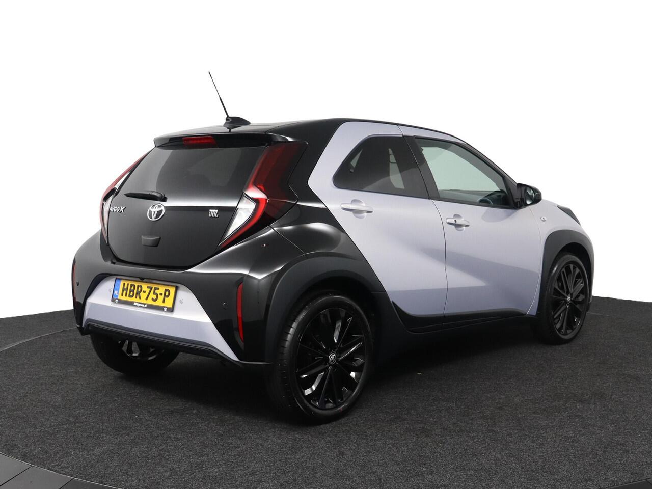 Toyota AYGO X 1.0 VVT-i MT JBL | All Seasonbanden| JBL premium audio | Navigatie | Keyless Entry |