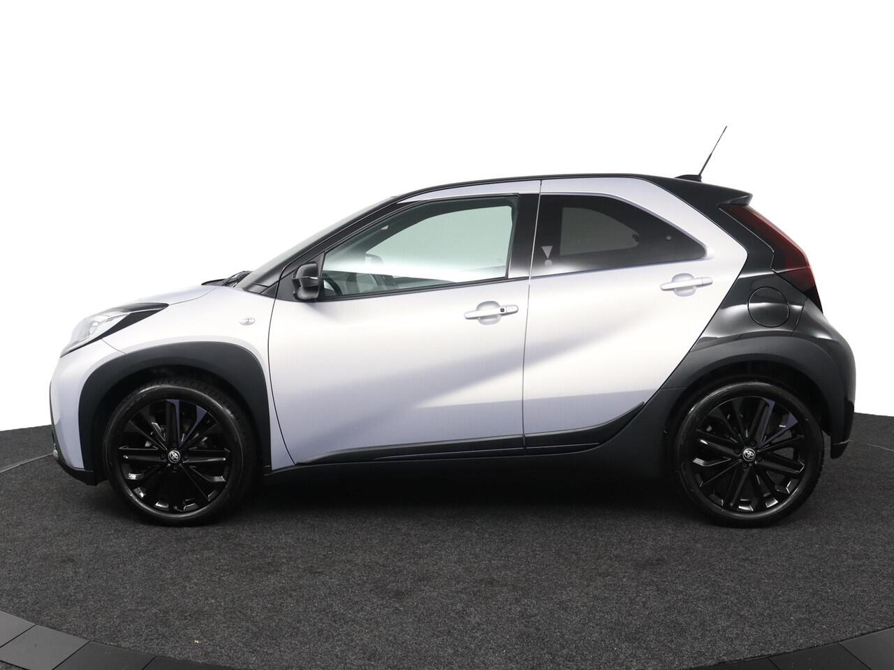 Toyota AYGO X 1.0 VVT-i MT JBL | All Seasonbanden| JBL premium audio | Navigatie | Keyless Entry |
