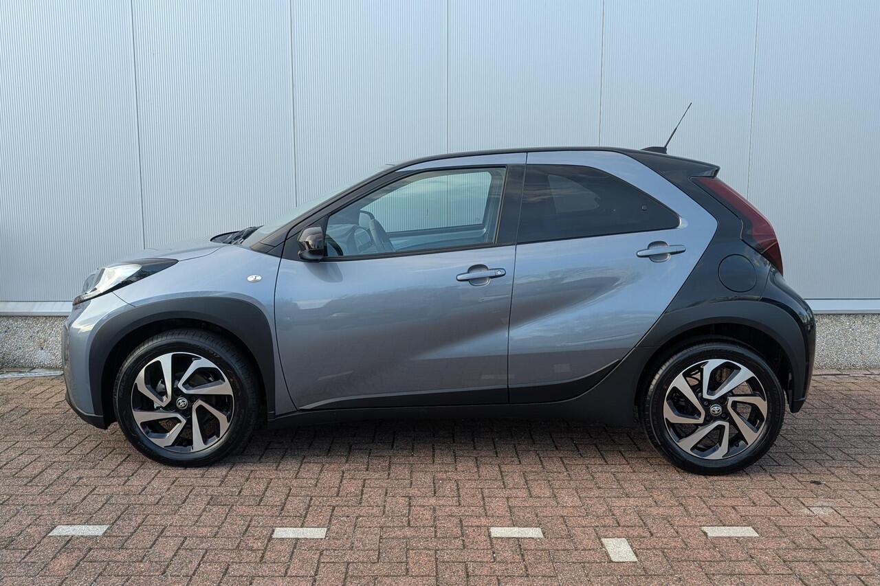 Toyota AYGO X 1.0 VVT-i MT Pulse Achteruitrijcamera, Navigatie met Apple Carplay & Android Auto, Stoelverwarming