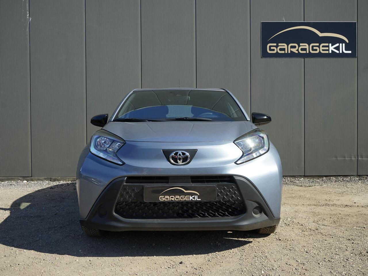 Toyota AYGO X 1.0-l-VVT-i Business Dealeronderh. / Smartphone Integratie / DAB radio / Achteruitrijcamera / Keyless Entry