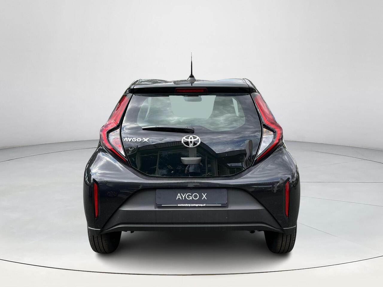 Toyota AYGO X 1.0 VVT-i MT Play | Airconditioning | Carplay | Parkeercamera | Adaptive cruise control |
