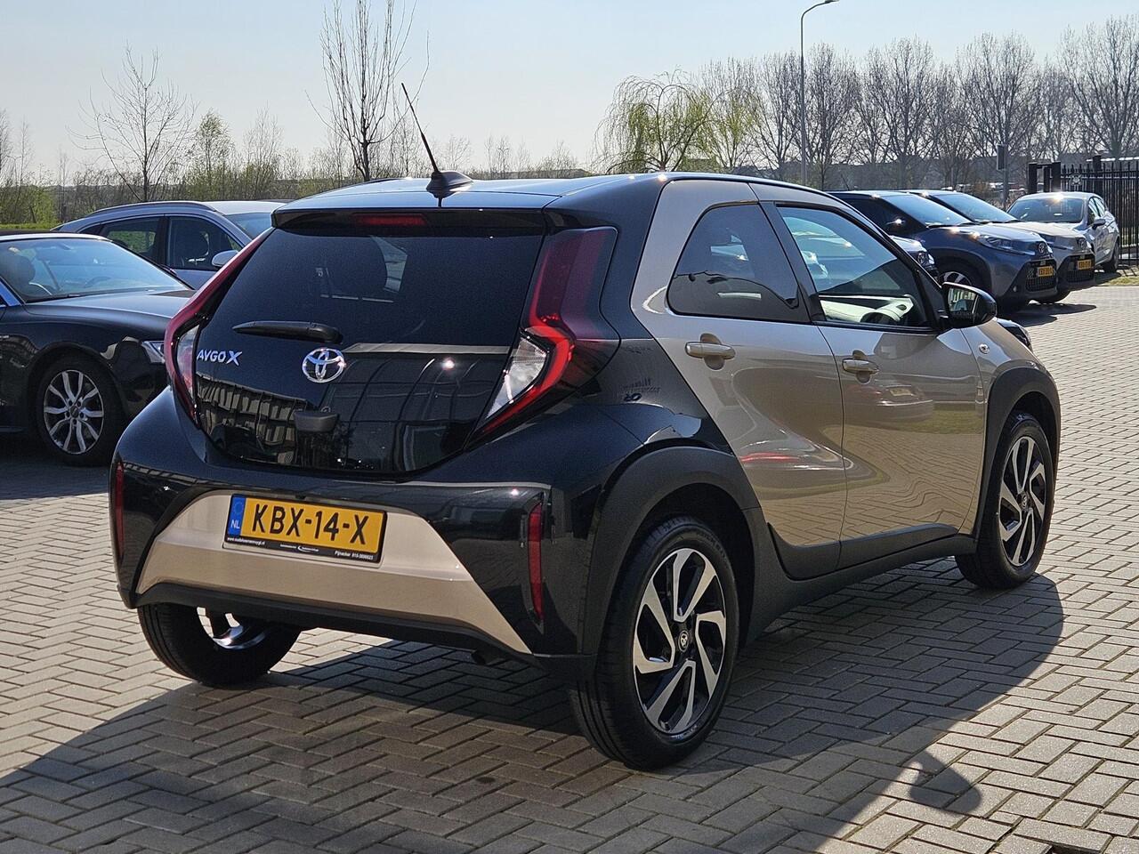 Toyota AYGO X 1.0 VVT-i MT Pulse Two Tone Fabrieksgarantie