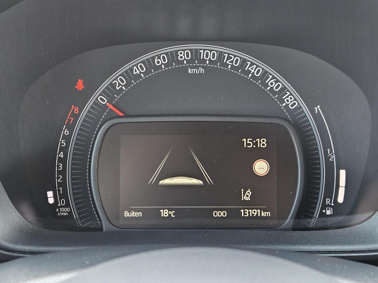 Toyota AYGO X 1.0 VVT-i MT Pulse Two Tone Fabrieksgarantie