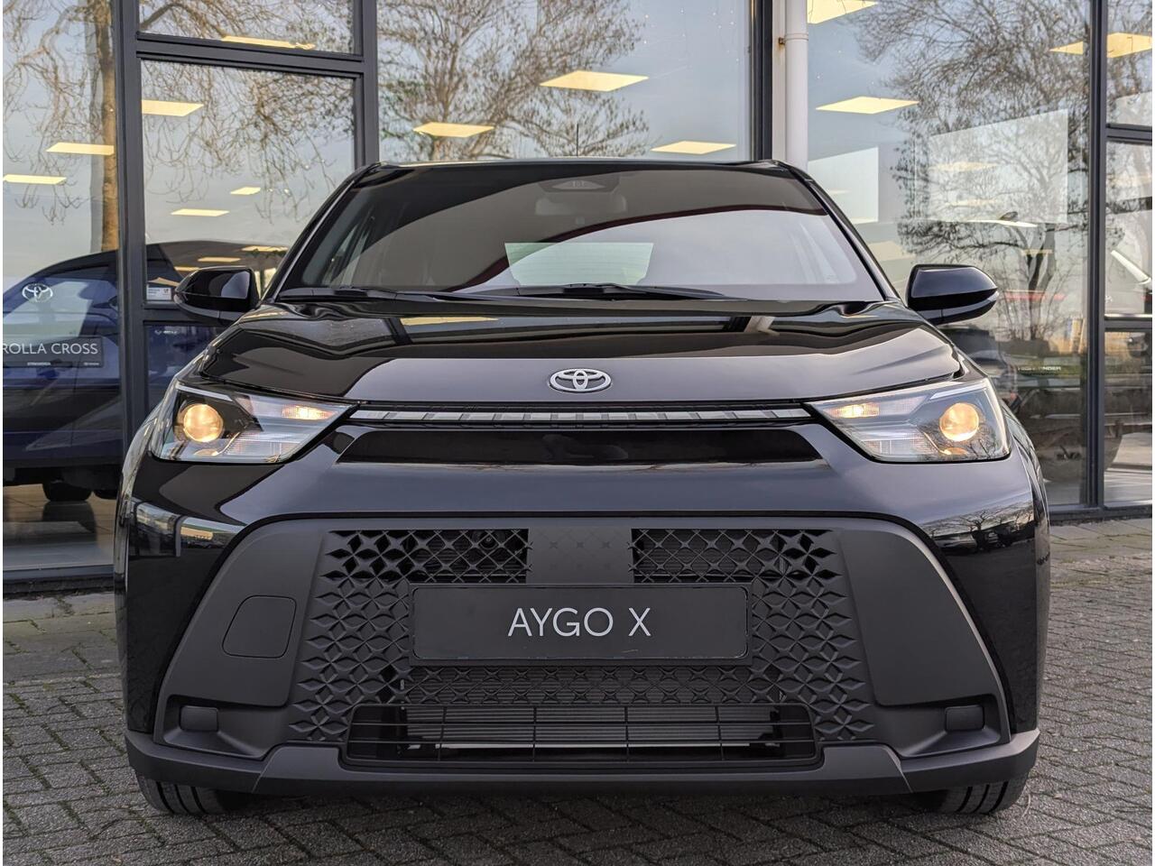 Toyota AYGO X Hybrid 115 play | Nieuw model! | ACC | Camera | Climate control | Apple Carplay / Android Auto