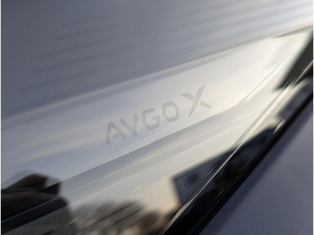 Toyota AYGO X Hybrid 115 play | Nieuw model! | ACC | Camera | Climate control | Apple Carplay / Android Auto