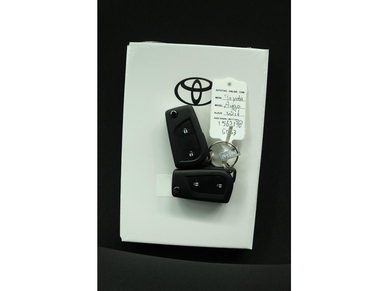 Toyota AYGO X Hybrid 115 play | Adaptive Cruise Control | Achteruitrijcamera | Airco | Apple Carplay | Android Auto |