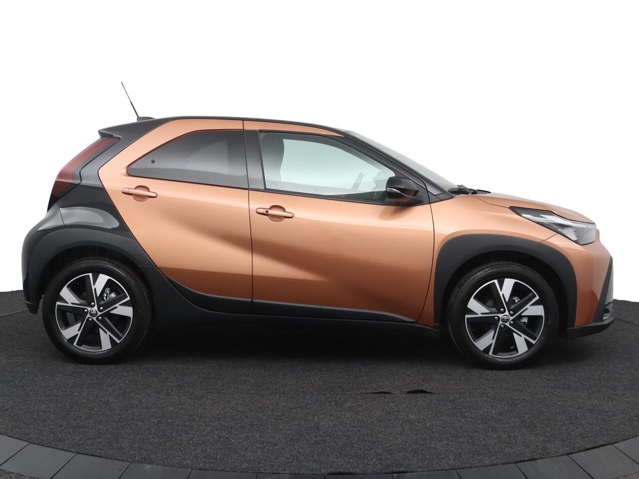 Toyota AYGO X Hybrid 115 pulse | Nieuw uit voorraad leverbaar! |