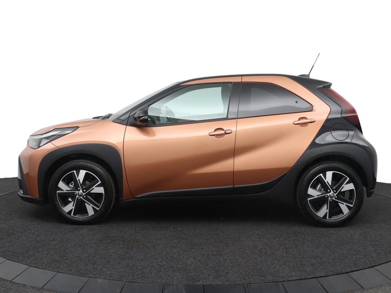 Toyota AYGO X Hybrid 115 pulse | Nieuw uit voorraad leverbaar! |