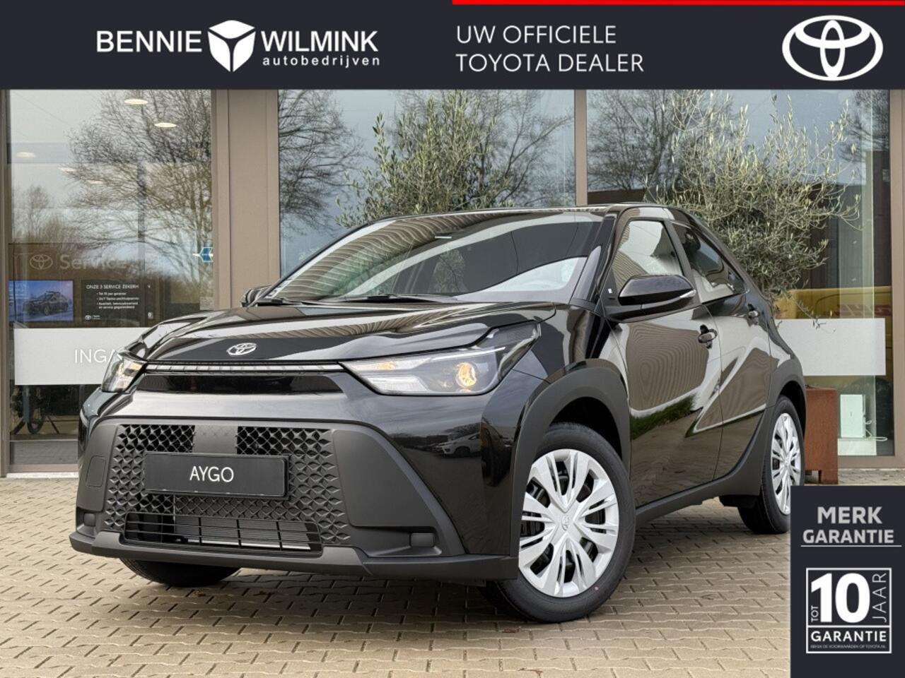 Toyota AYGO X Hybrid 115 play