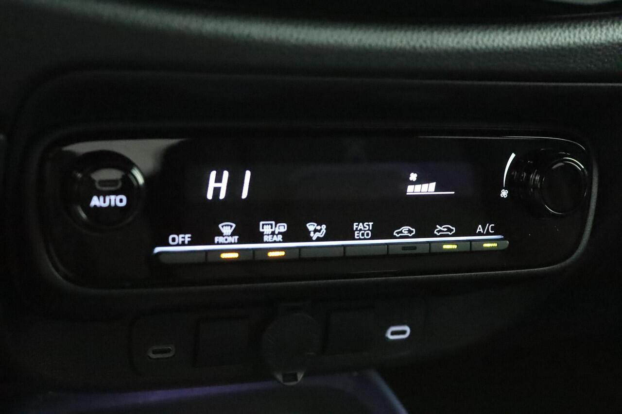 Toyota AYGO X Hybrid 115 pulse | Adaptive Cruise Control | Achteruitrijcamera | Keyless Entry | Apple Carplay | Android Auto |