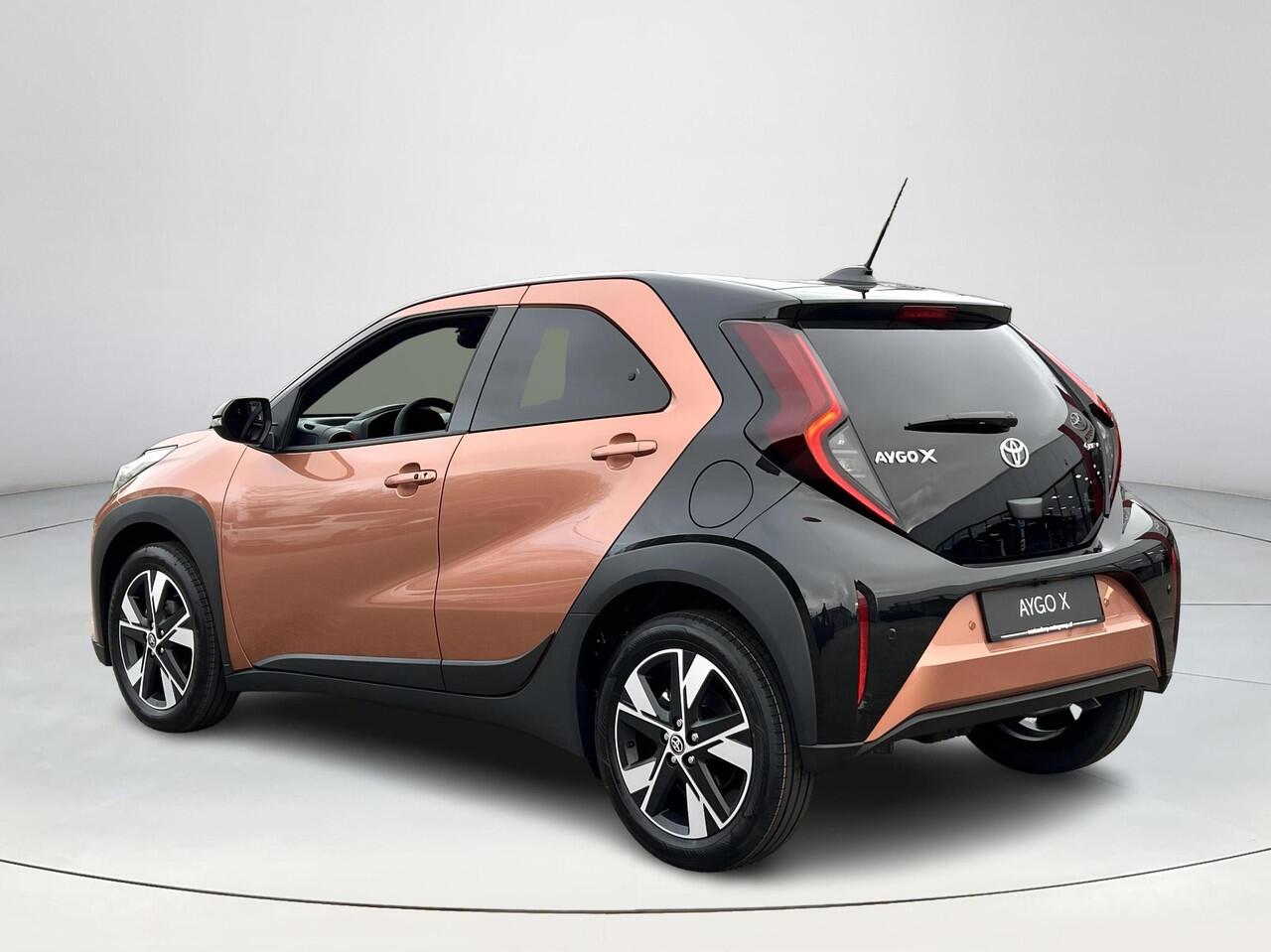 Toyota AYGO X Hybrid 115 pulse + Easy Pack | Nieuwe auto | Direct uit voorraad leverbaar |