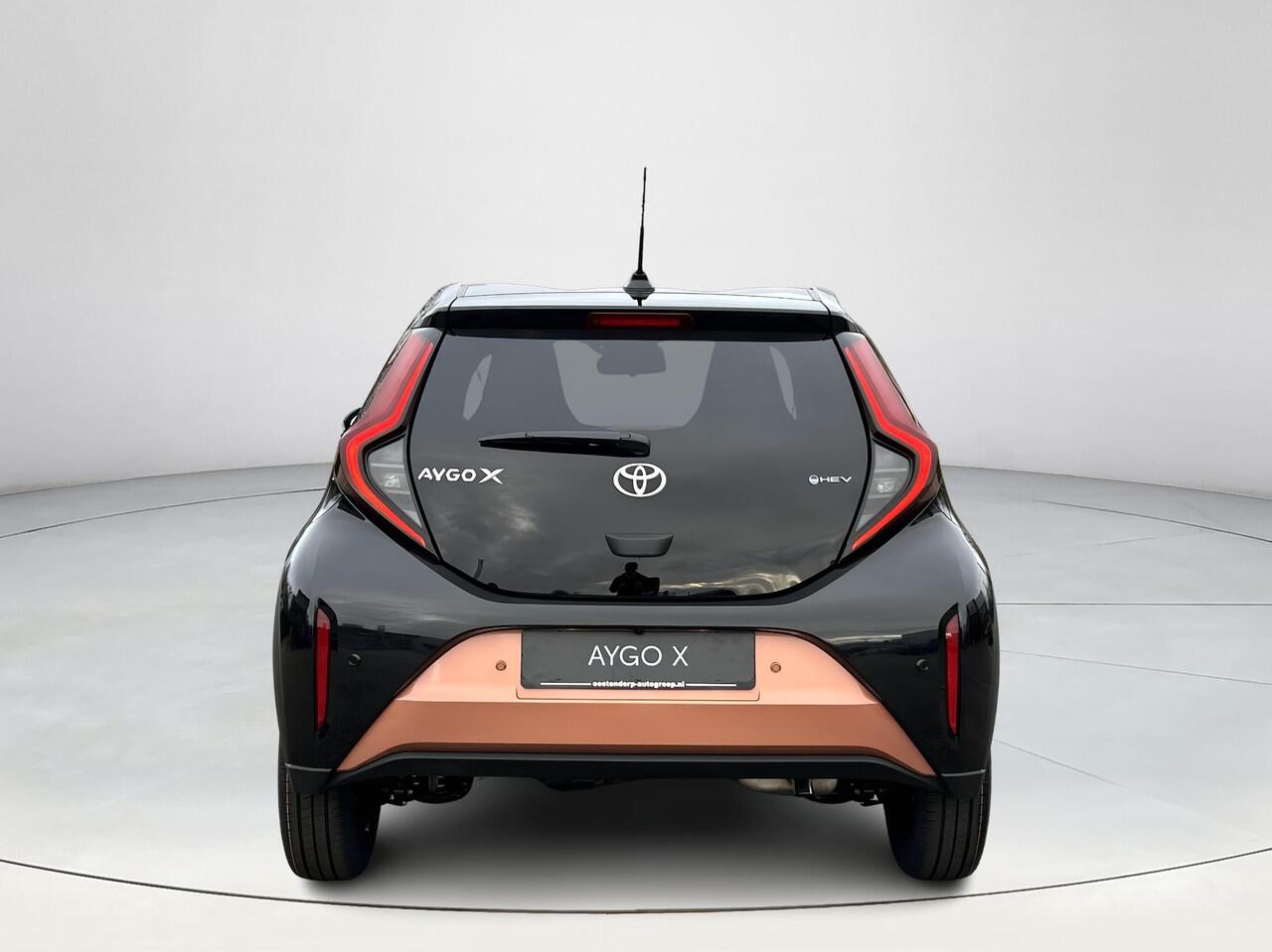 Toyota AYGO X Hybrid 115 pulse + Easy Pack | Nieuwe auto | Direct uit voorraad leverbaar |