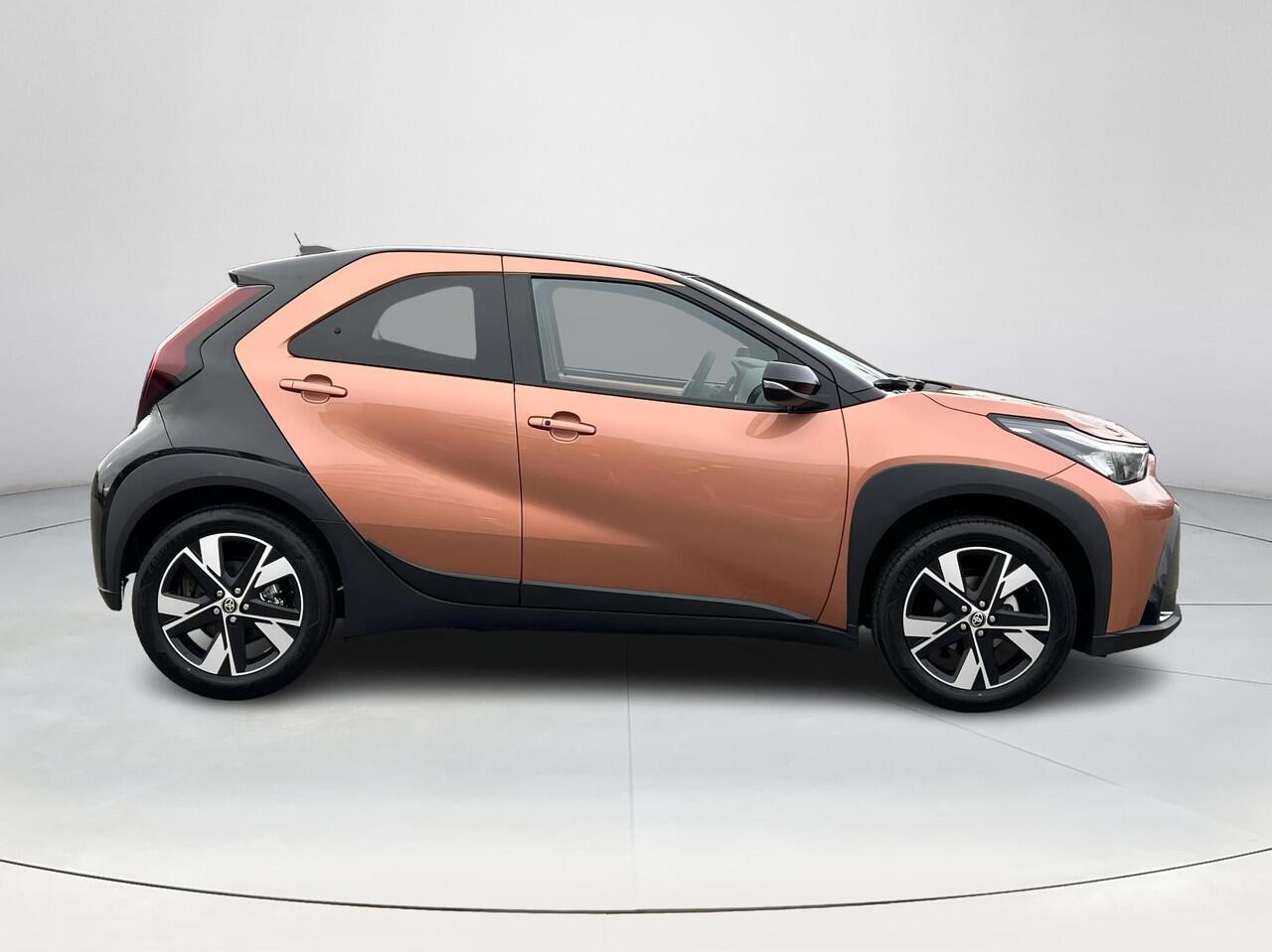 Toyota AYGO X Hybrid 115 pulse + Easy Pack | Nieuwe auto | Direct uit voorraad leverbaar |