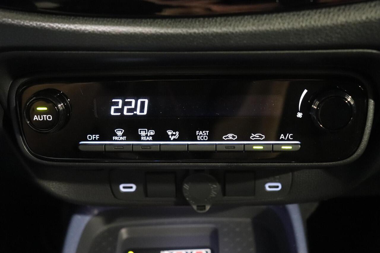 Toyota AYGO X Hybrid 115 pulse, Apple Carplay/Android Auto, Cruise & Climate control!