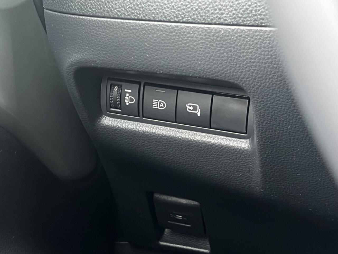 Toyota AYGO X Hybrid 115 pulse Bi-Tone | Easy Pack