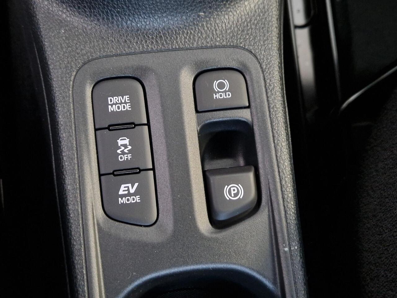 Toyota AYGO X Hybrid 115 play