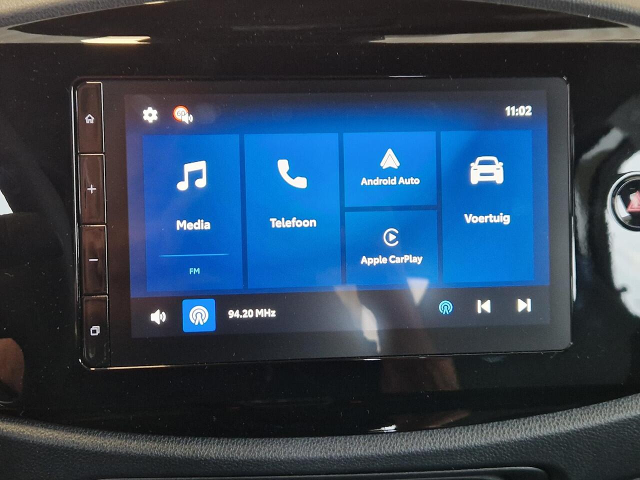 Toyota AYGO X Hybrid 115 play