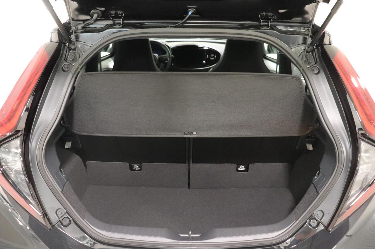 Toyota AYGO X Hybrid 115 GR Sport, JBL, Stoelverwarming, Sensoren, Apple Carplay/Android Auto!