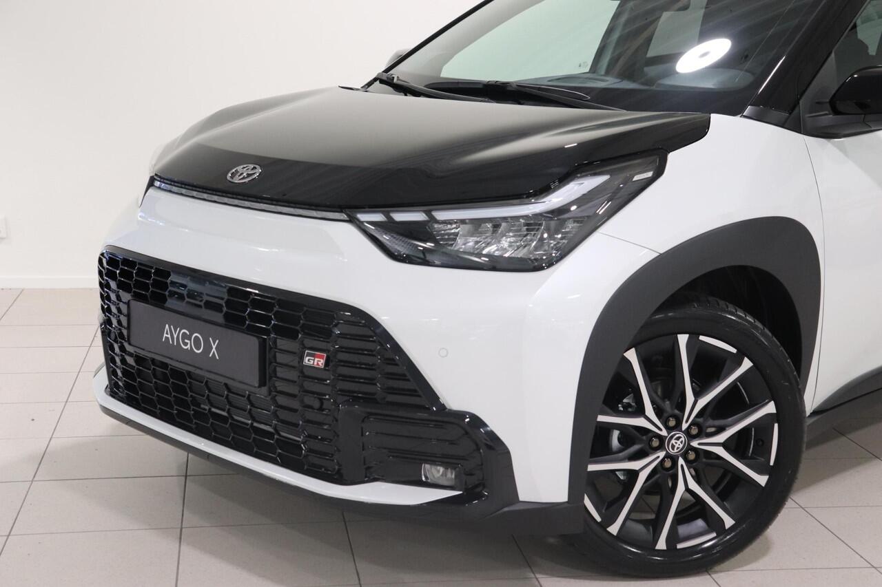 Toyota AYGO X Hybrid 115 GR Sport, JBL, Stoelverwarming, Sensoren, Apple Carplay/Android Auto!