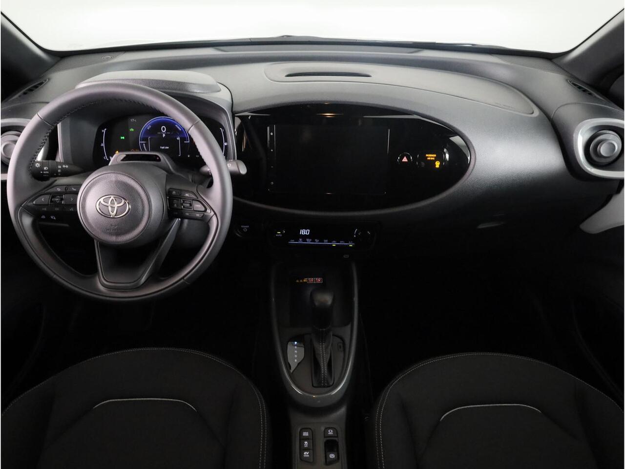 Toyota AYGO X Hybrid 115 pulse ¤ 500,- inruilpremie!