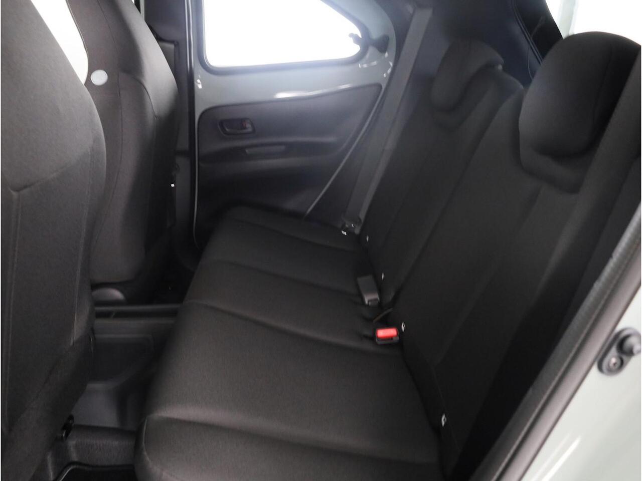 Toyota AYGO X Hybrid 115 pulse ¤ 500,- inruilpremie!